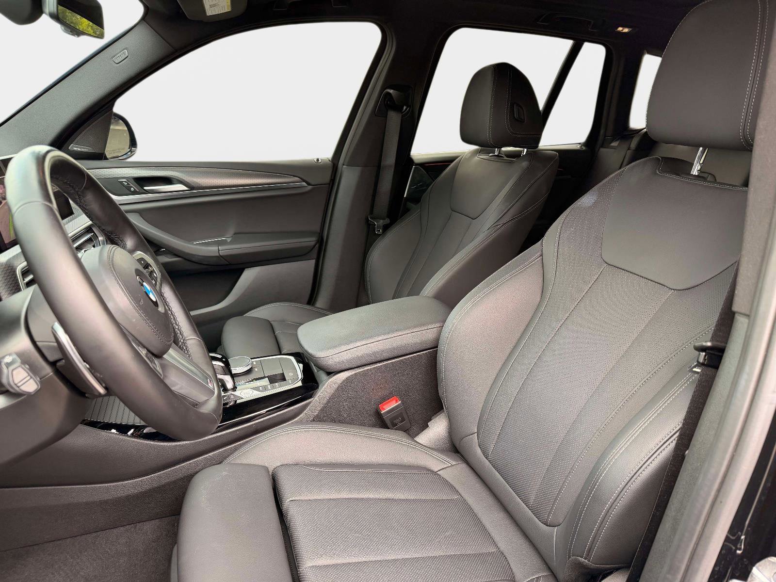 Used 2023 BMW X3 sDrive30i w/ M Sport Package image 12