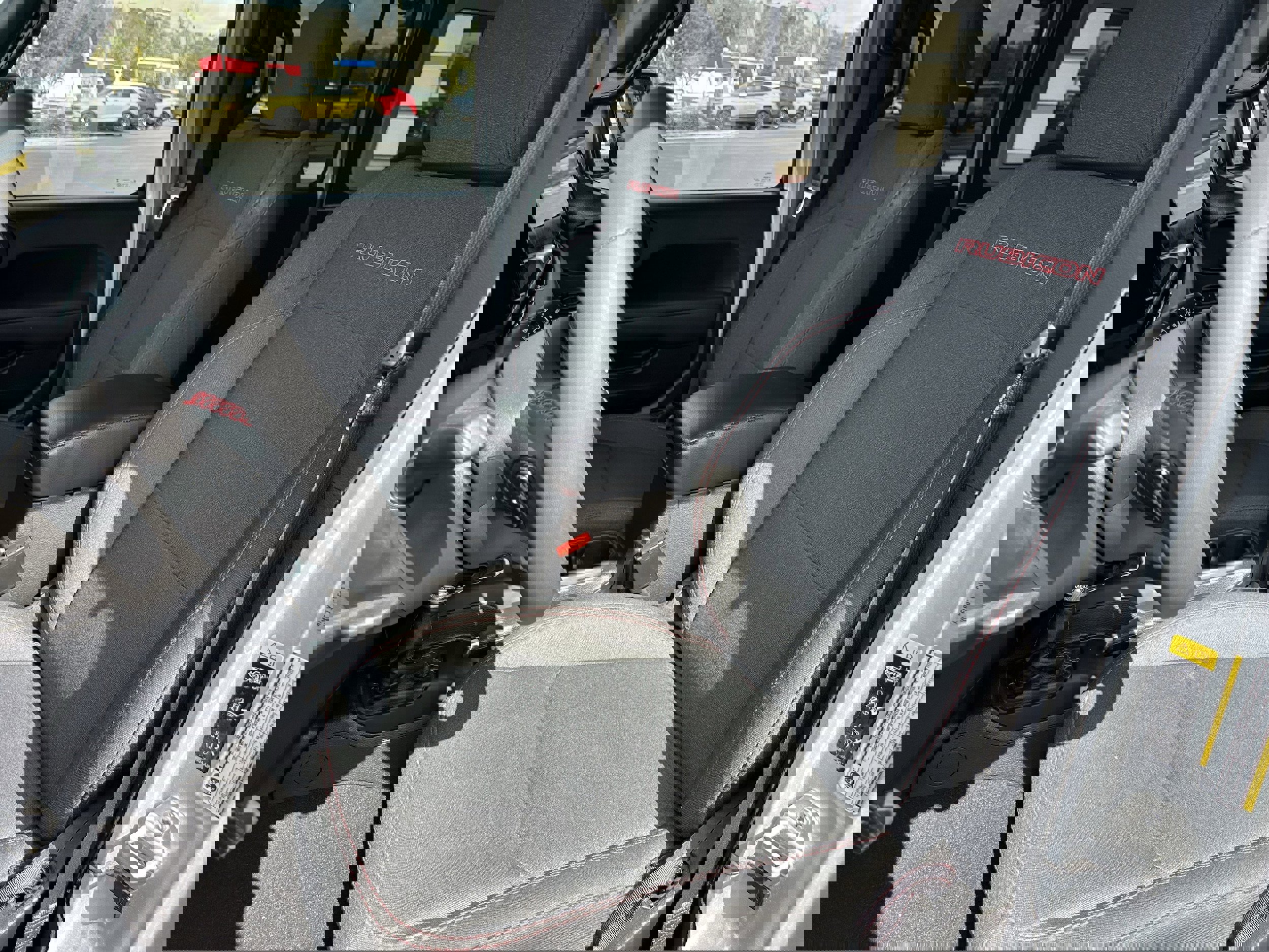 Used 2024 Jeep Wrangler Unlimited Rubicon w/ XTREMEE 35" Tire Package image 21