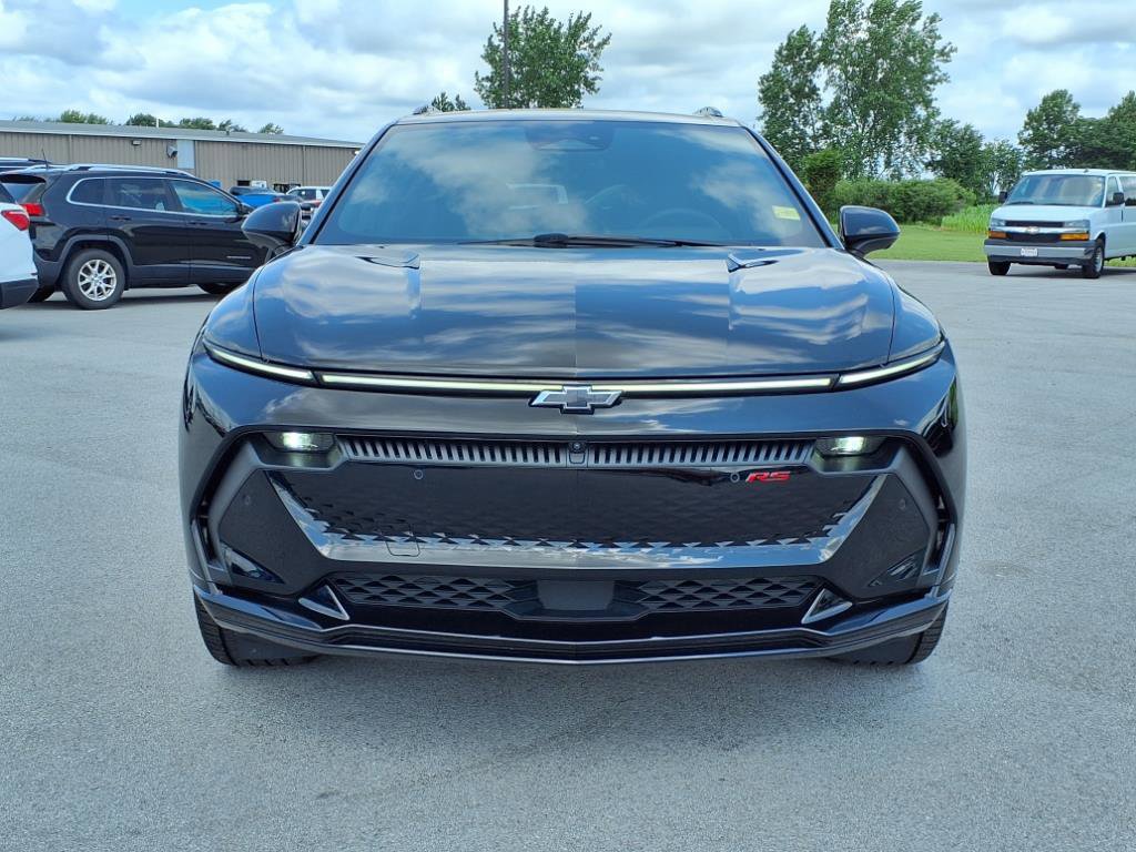 Used 2024 Chevrolet Equinox EV RS image 2