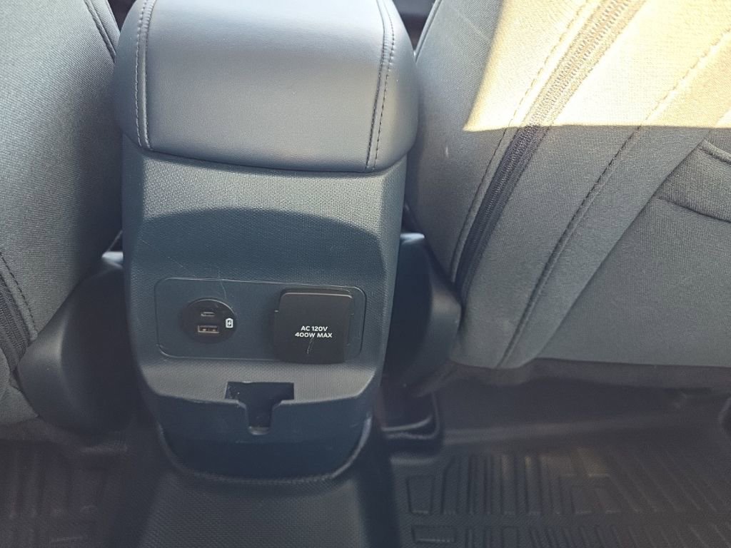 Used 2024 Ford Maverick XLT w/ XLT Luxury Package image 13