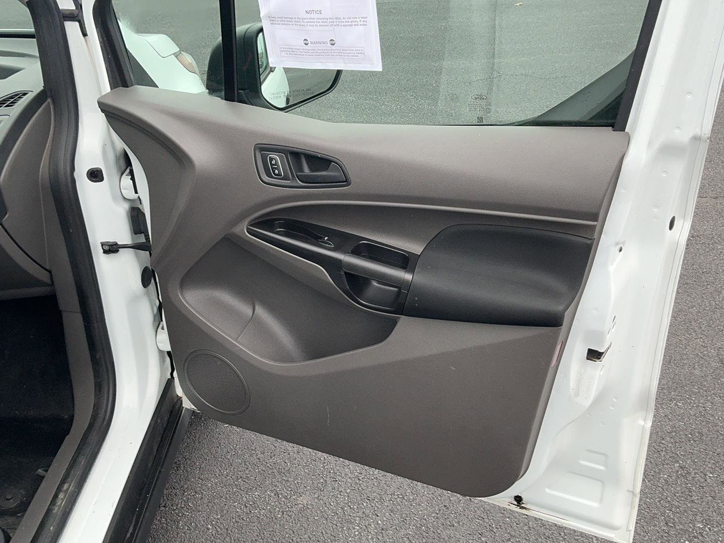Used 2020 Ford Transit Connect XL image 24