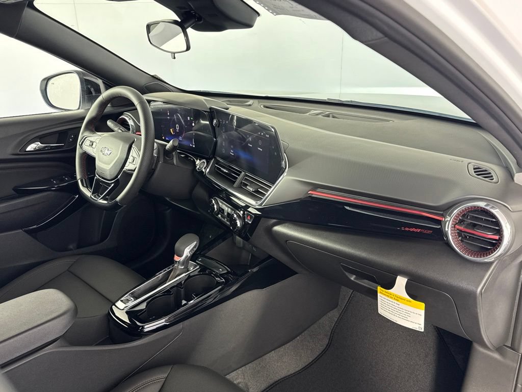 New 2026 Chevrolet Trax RS w/ Driver Confidence Package FWD image 31
