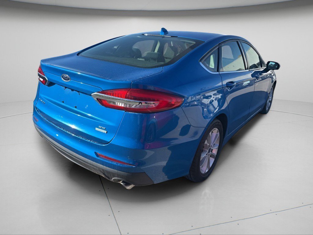 Used 2020 Ford Fusion SE image 10