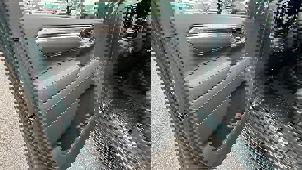 New 2026 Chevrolet Silverado 2500 LTZ w/ LTZ Convenience Package image 11