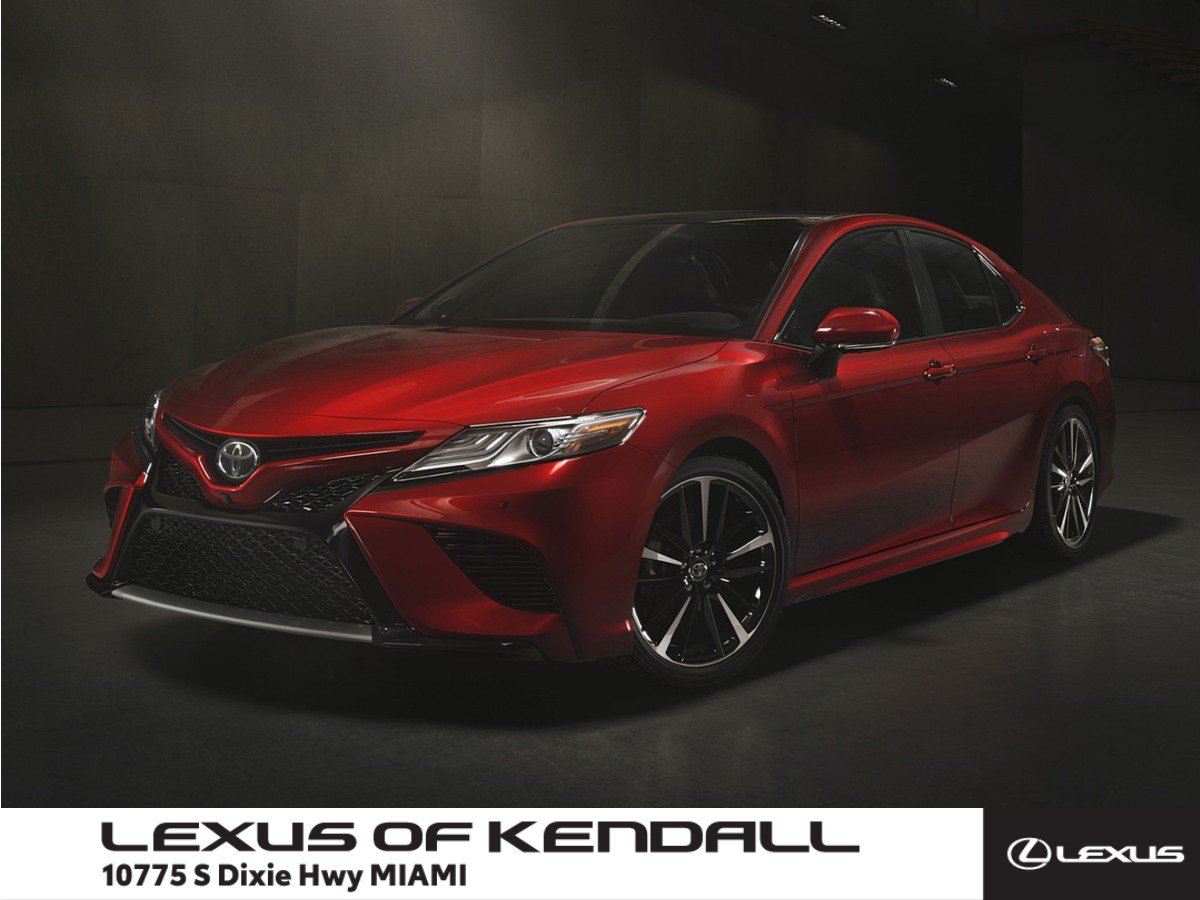 Used 2019 Toyota Camry SE FWD image 1