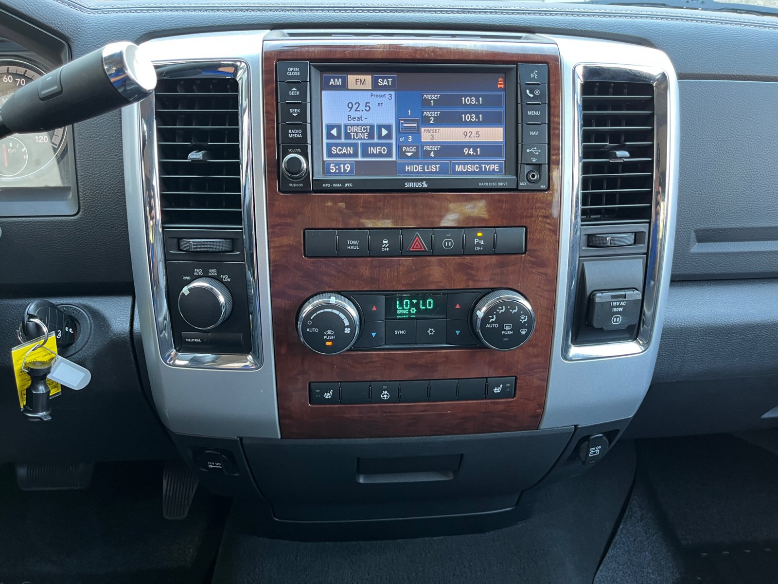 Used 2010 Dodge Ram 1500 Truck Laramie AWD/4WD image 22