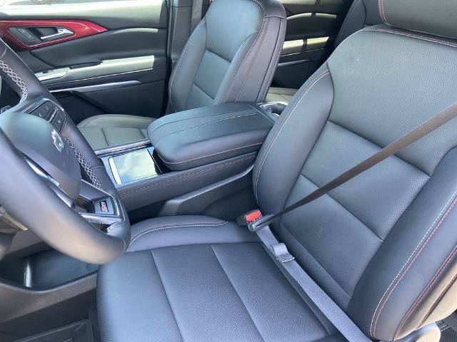 Used 2026 Chevrolet Traverse Z71 w/ LPO, Floor Liner Package AWD/4WD image 16