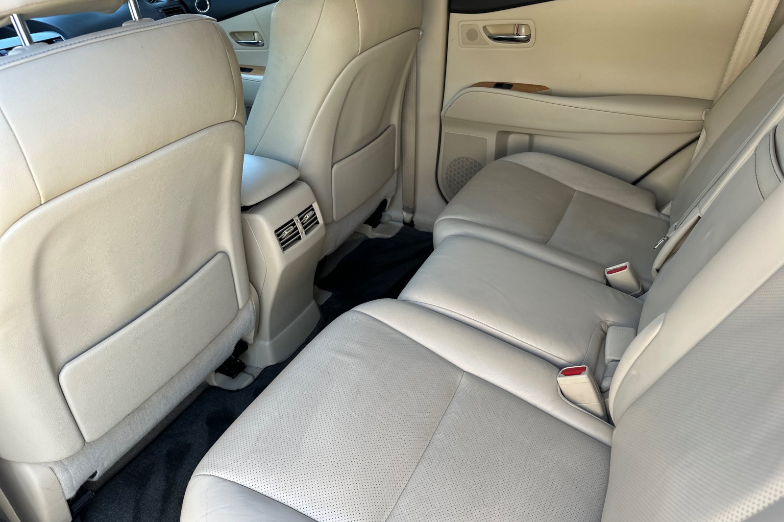 Used 2015 Lexus RX 450h FWD image 27