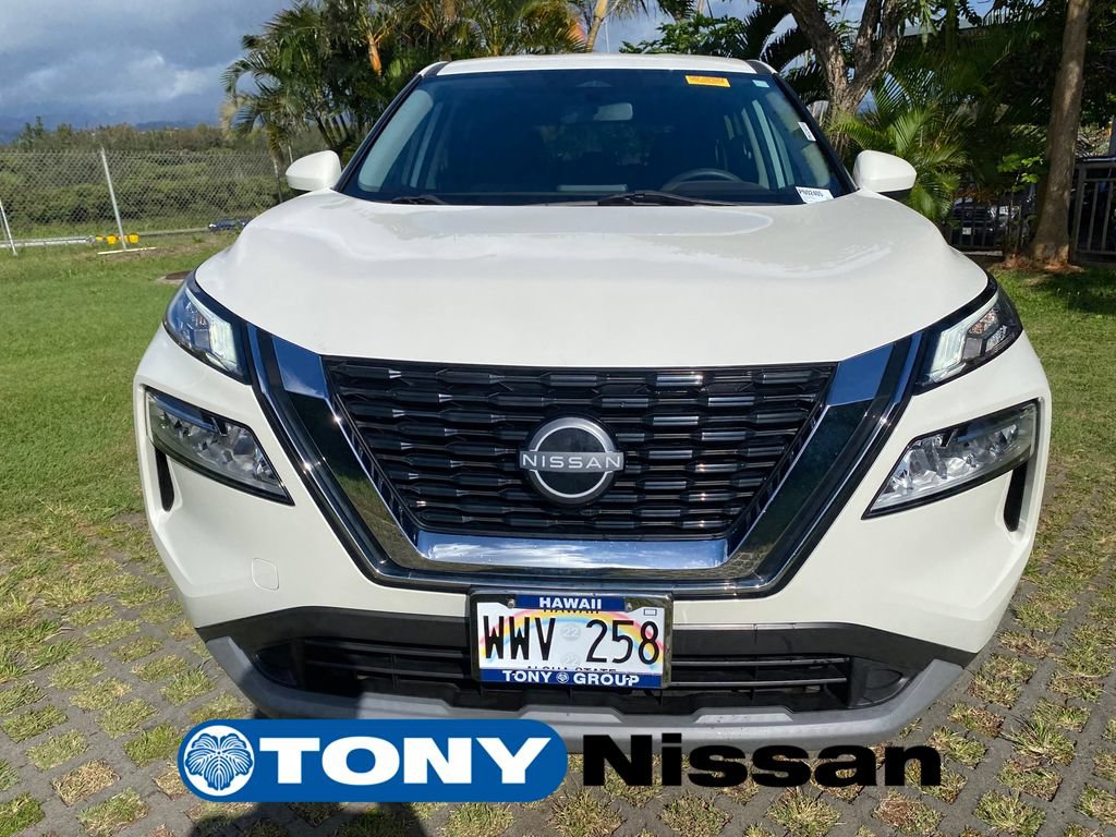 Used 2023 Nissan Rogue SV FWD image 2