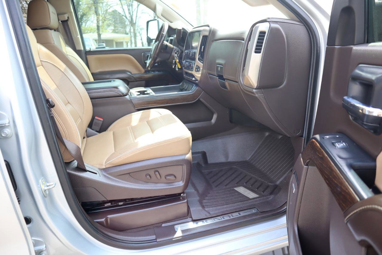 Used 2019 GMC Sierra 2500 Denali w/ Duramax Plus Package image 17