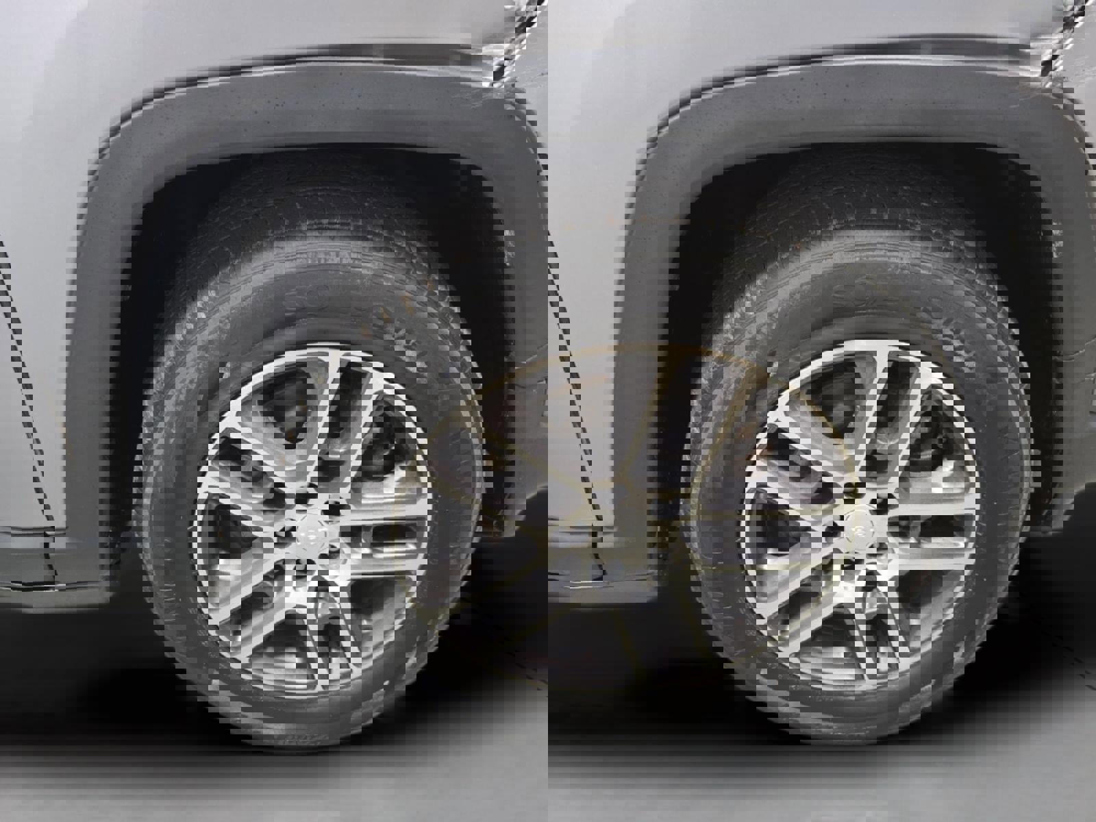 Used 2017 Jeep Compass Latitude w/ Safe & Security Group image 21