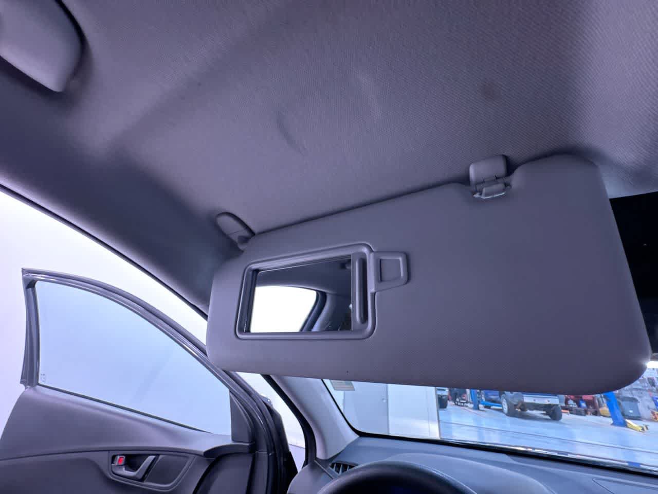 Used 2023 Hyundai Kona SE AWD/4WD image 34