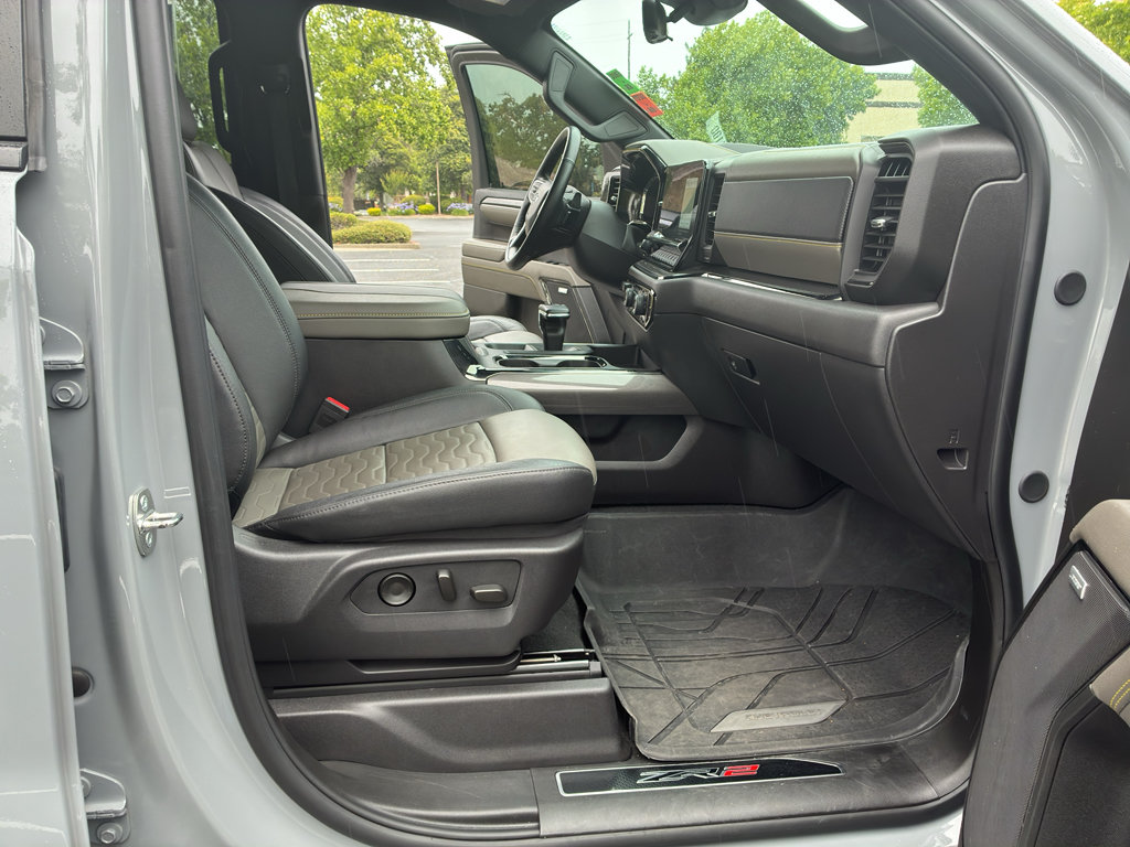 Used 2024 Chevrolet Silverado 1500 ZR2 w/ Technology Package AWD/4WD image 56