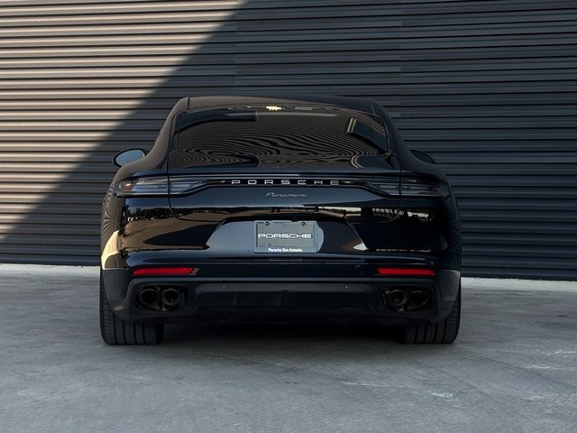 Certified 2023 Porsche Panamera Platinum Edition image 6
