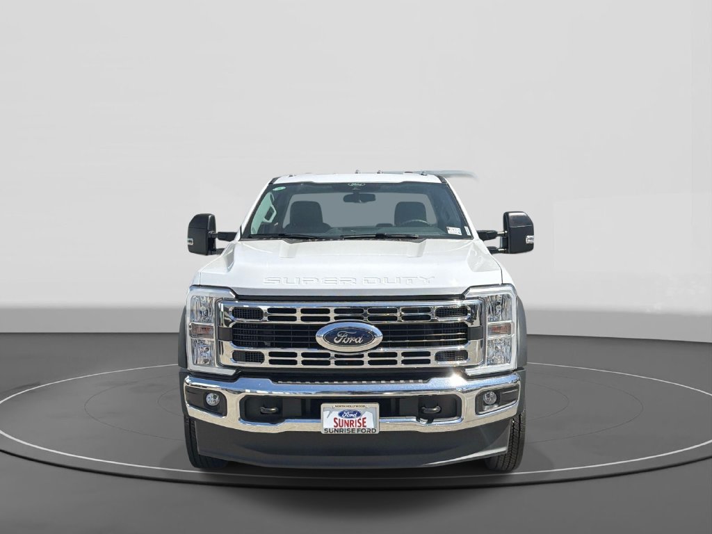 New 2026 Ford F450 XL w/ XL Chrome Package RWD image 2