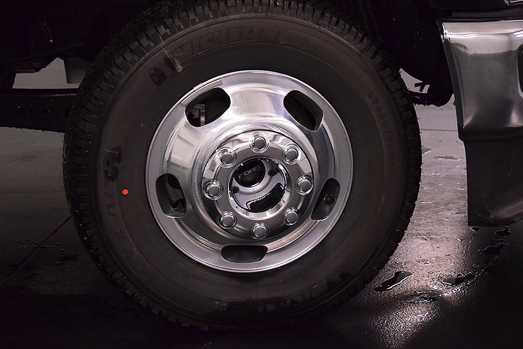 New 2026 Ford F350 XLT w/ 360-Degree Camera Package image 11