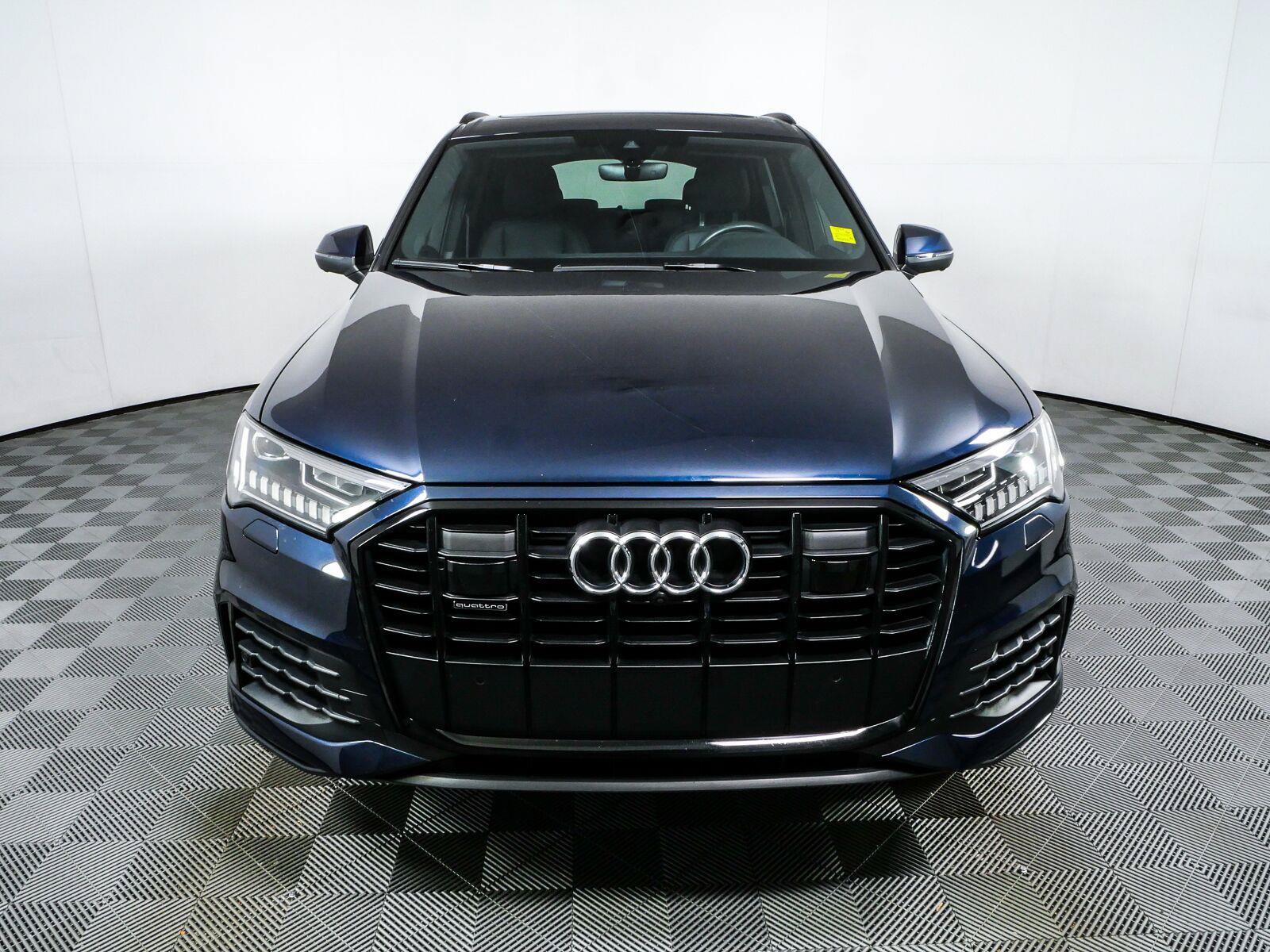 Used 2023 Audi Q7 2.0T Premium Plus w/ Premium Plus Package AWD/4WD image 30