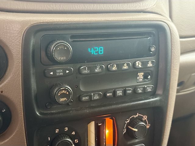 Used 2004 Chevrolet TrailBlazer LS w/ LS Preferred Equipment Group AWD/4WD image 12
