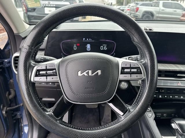 Used 2023 Kia Telluride EX w/ EX Captain's Chair Package image 28
