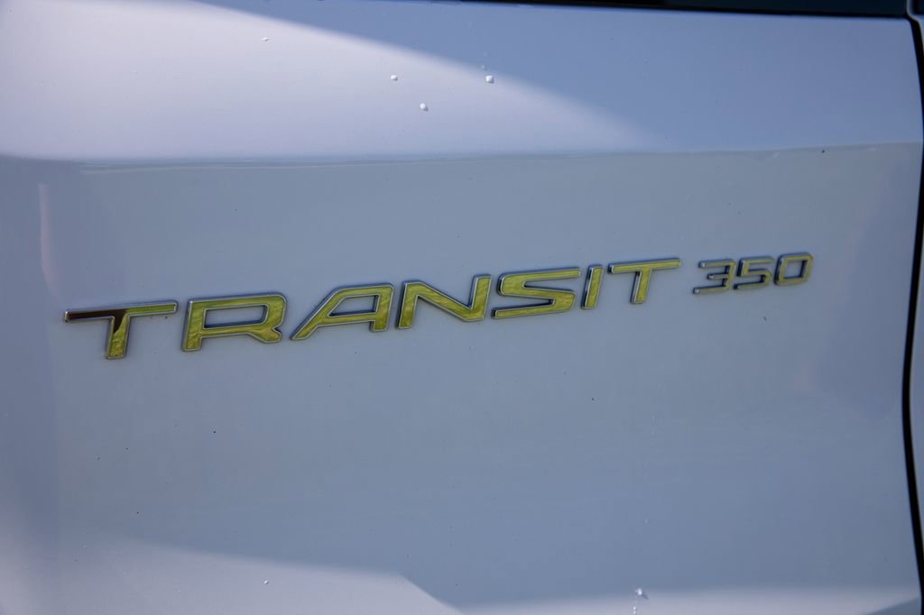 Used 2016 Ford Transit 350 XL image 5