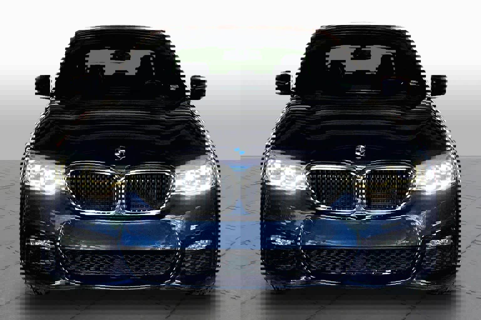 Used 2017 BMW 540i xDrive image 3