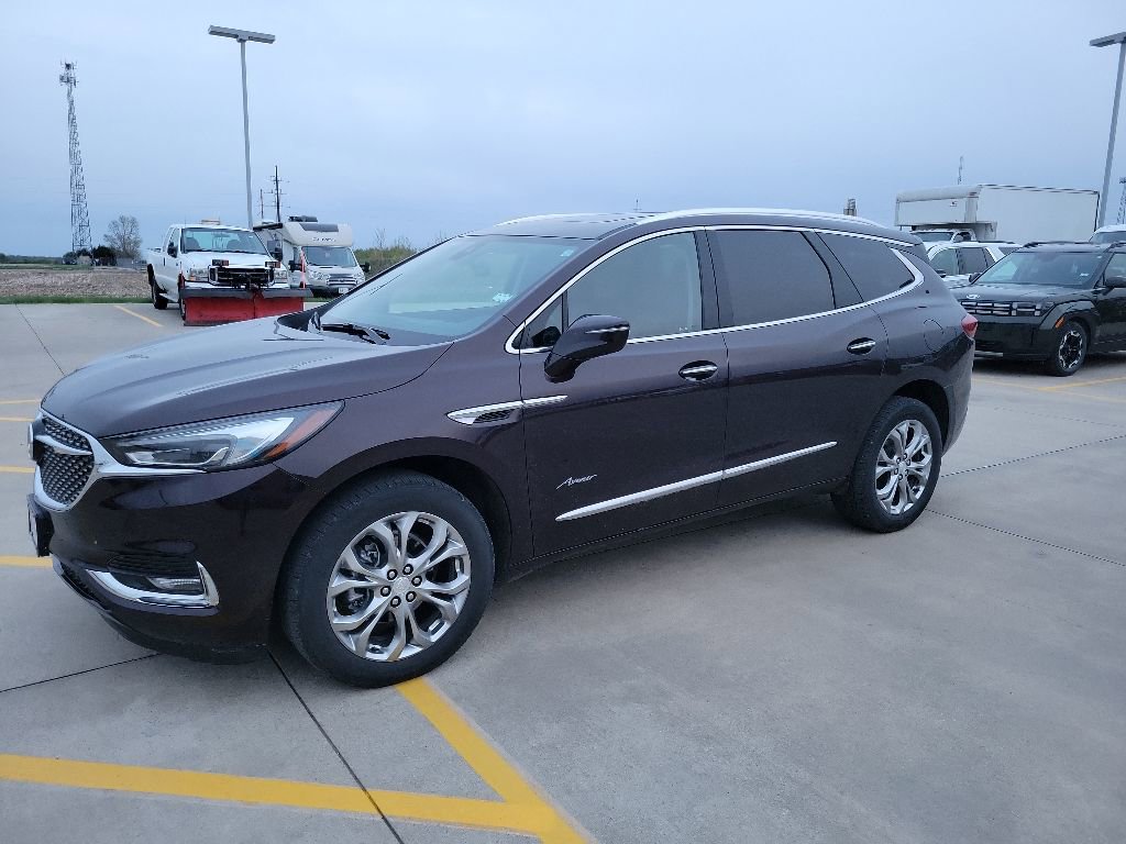 Used 2021 Buick Enclave Avenir AWD/4WD image 7