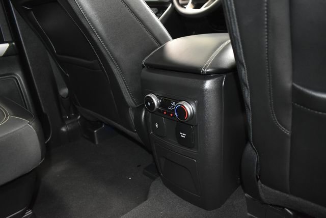 Used 2024 Ford Explorer Limited w/ Limited Technology Package AWD/4WD image 37