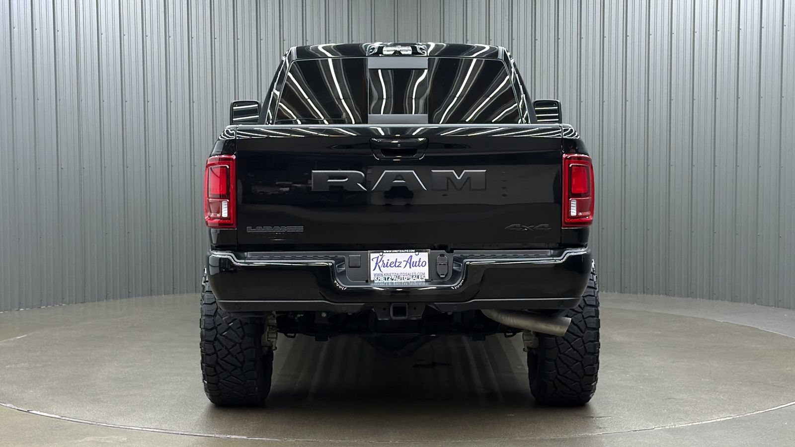 Used 2025 RAM 2500 Laramie w/ Night Edition AWD/4WD image 4