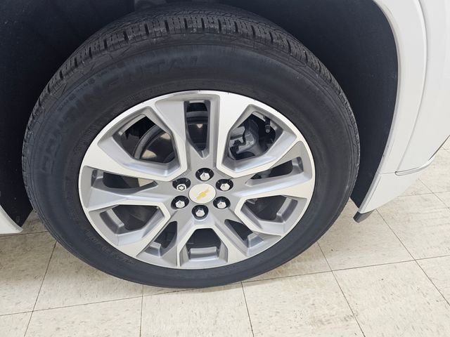 Used 2021 Chevrolet Traverse Premier w/ LPO, Floor Liner Package AWD/4WD image 27