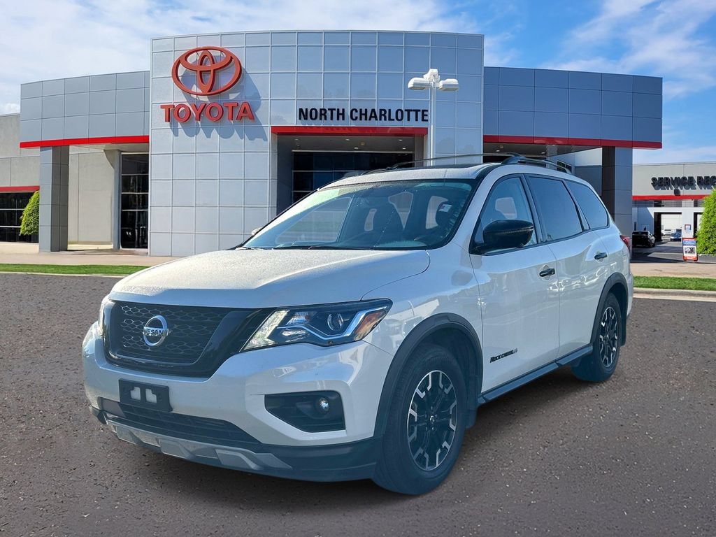 Used 2020 Nissan Pathfinder SL AWD/4WD image 3