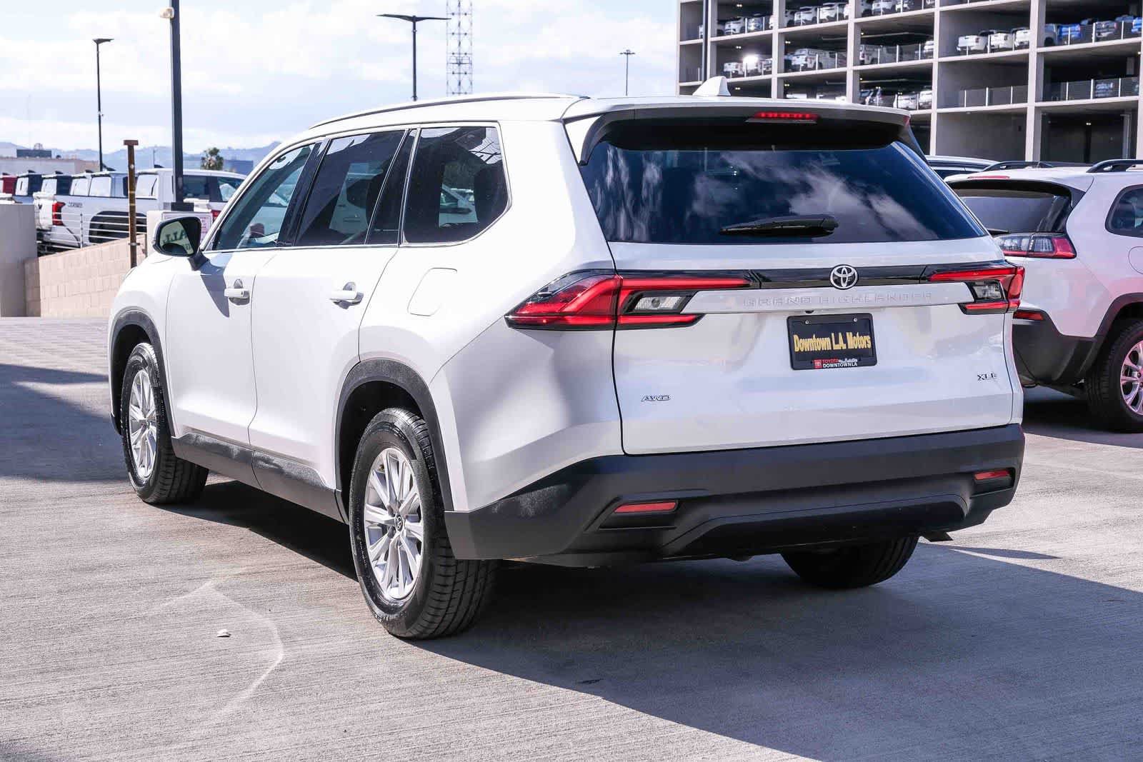Certified 2025 Toyota Grand Highlander AWD image 6