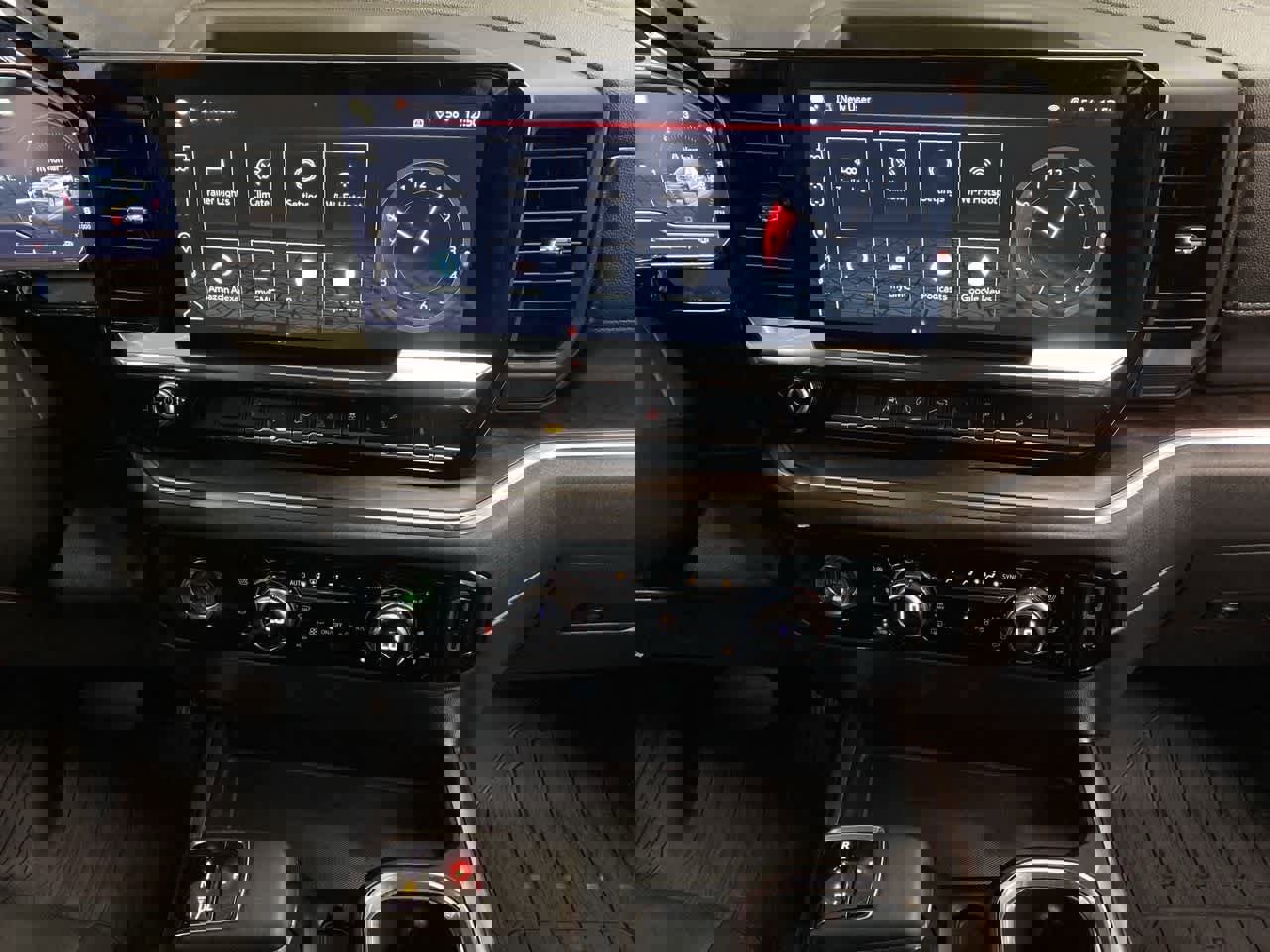 Used 2023 GMC Sierra 1500 SLT w/ SLT Premium Package image 23