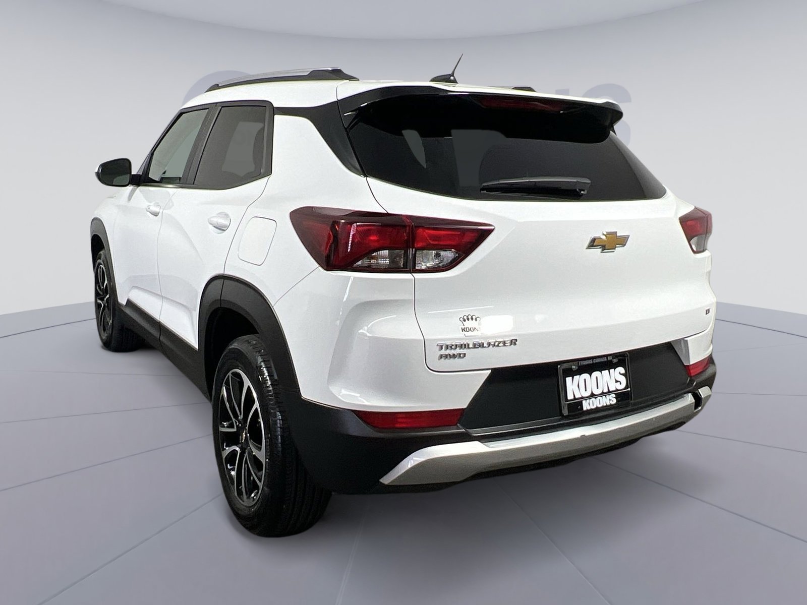 Used 2025 Chevrolet TrailBlazer LT AWD/4WD image 8