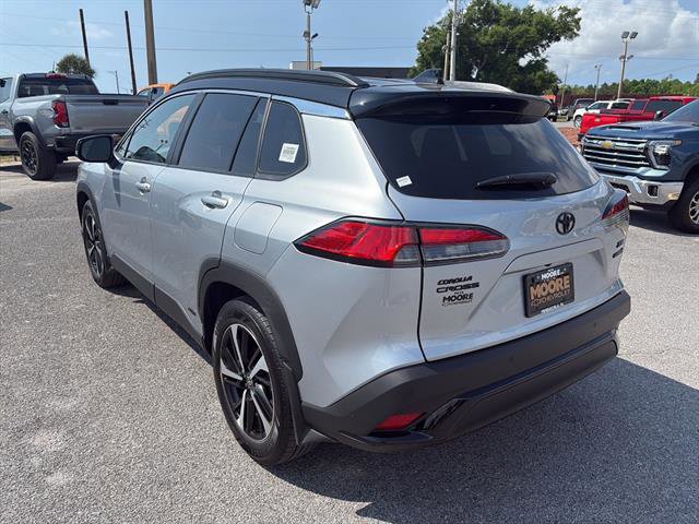 Used 2024 Toyota Corolla Cross AWD Hybrid w/ Convenience Package image 6