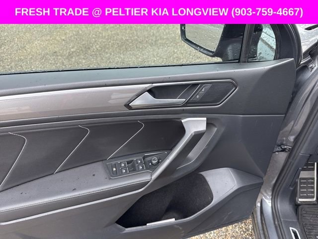 Used 2023 Volkswagen Tiguan SE R-Line FWD image 9