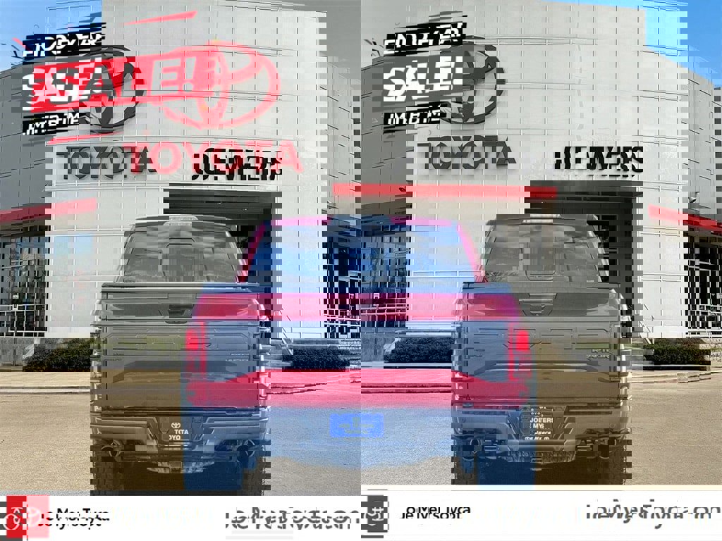 Used 2018 Ford F150 Raptor w/ Equipment Group 802A Luxury image 8