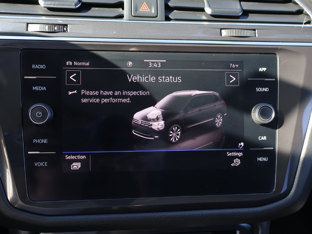 Used 2021 Volkswagen Tiguan SE w/ Panoramic Sunroof Package AWD/4WD image 24