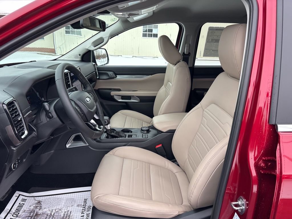 New 2025 Ford Ranger Lariat w/ Chrome Accent Package image 24