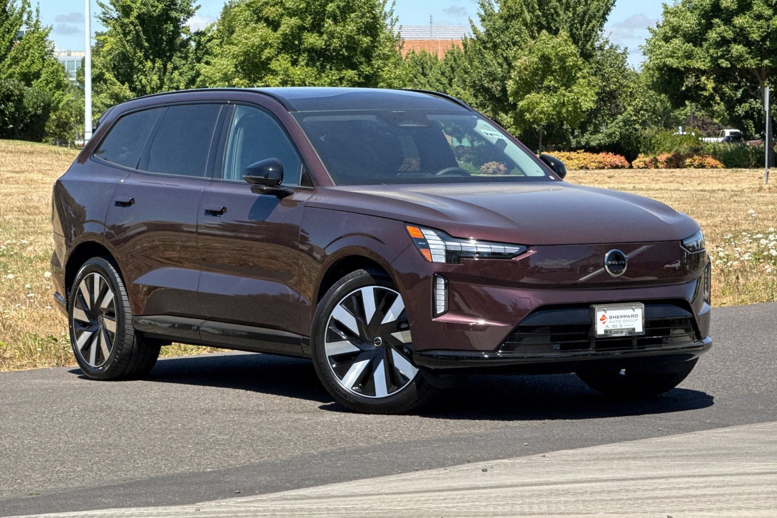 New 2026 Volvo EX90 Ultra