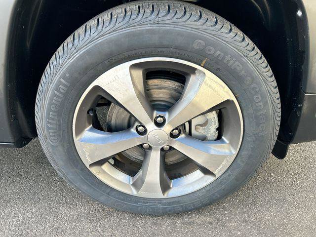 Certified 2022 Jeep Cherokee Limited image 11