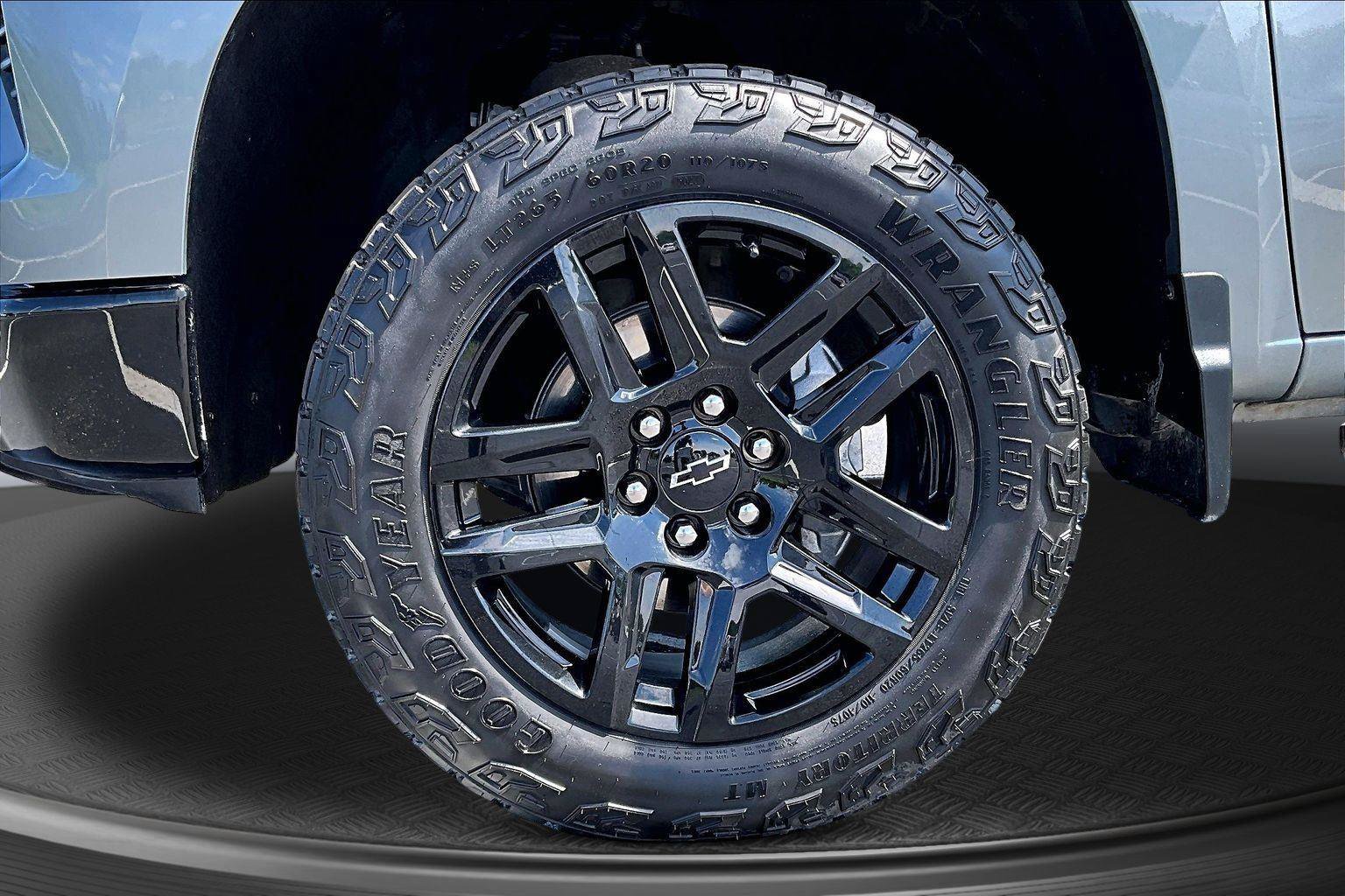 Used 2024 Chevrolet Silverado 1500 LT Trail Boss w/ LT Trail Boss Premium Package AWD/4WD image 10