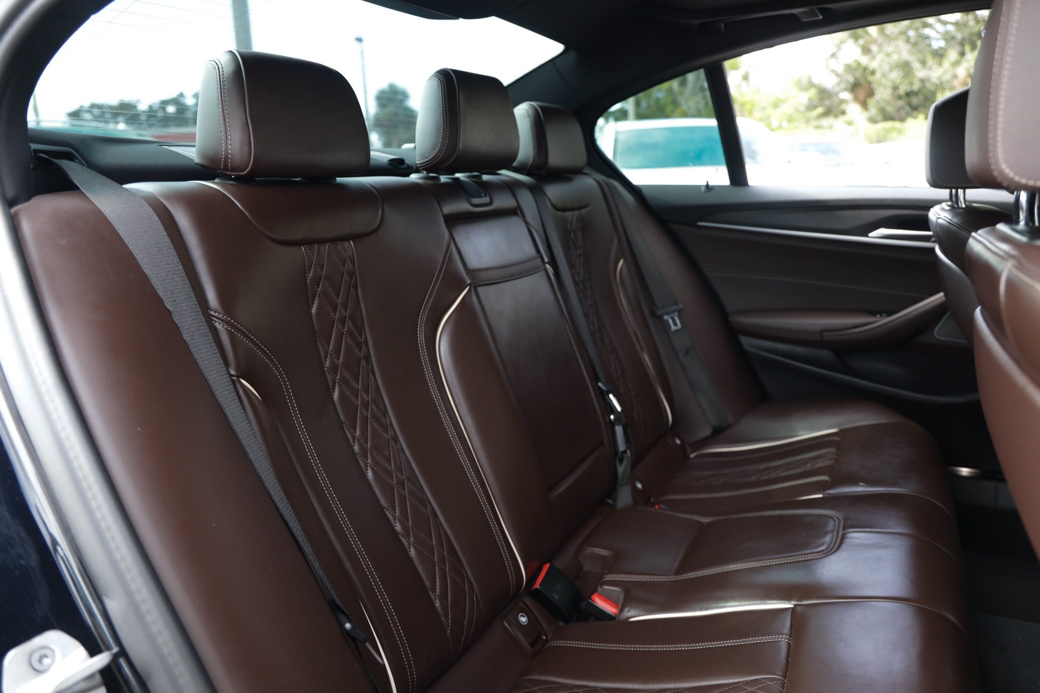 Used 2022 BMW 540i w/ M Sport Package RWD image 17