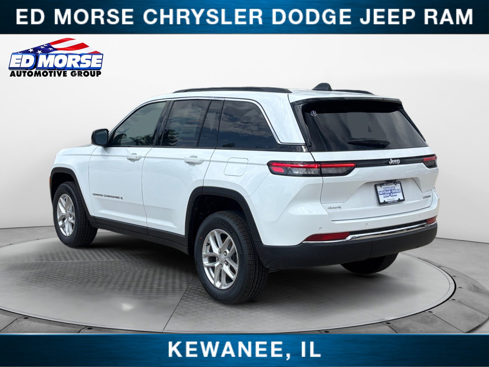 New 2026 Jeep Grand Cherokee Laredo X AWD/4WD image 3
