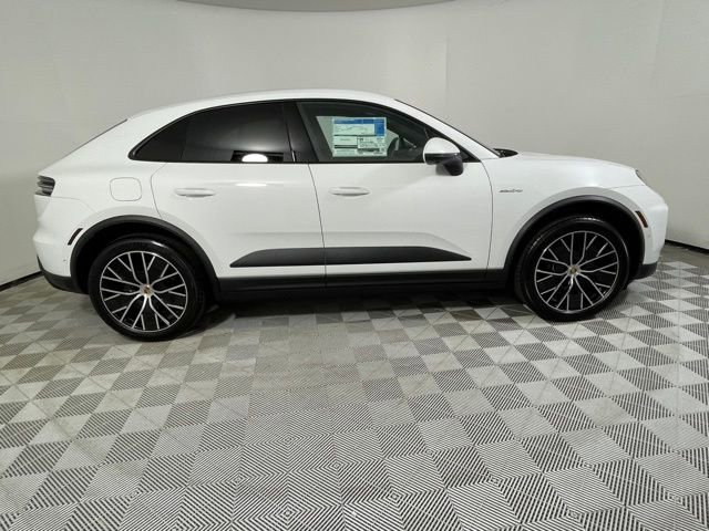 New 2025 Porsche Macan Electric image 10