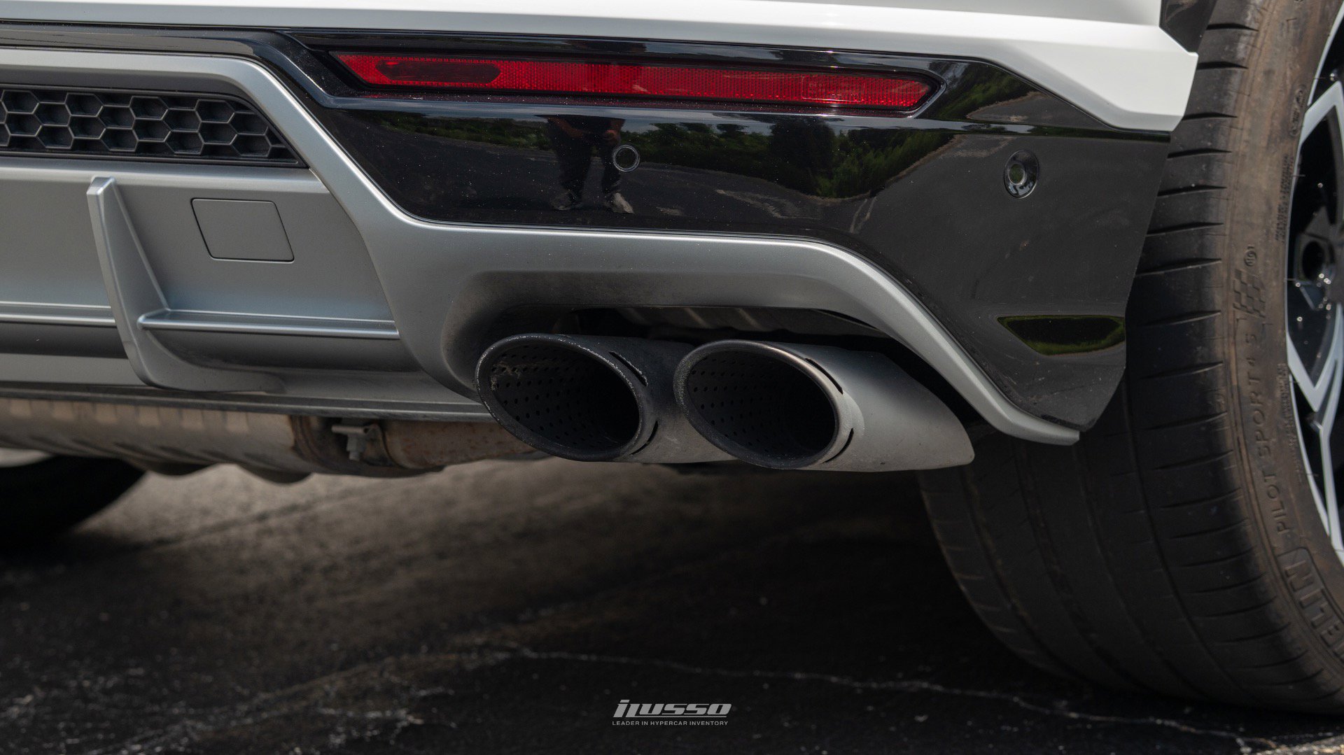 Used 2021 Lamborghini Urus image 12