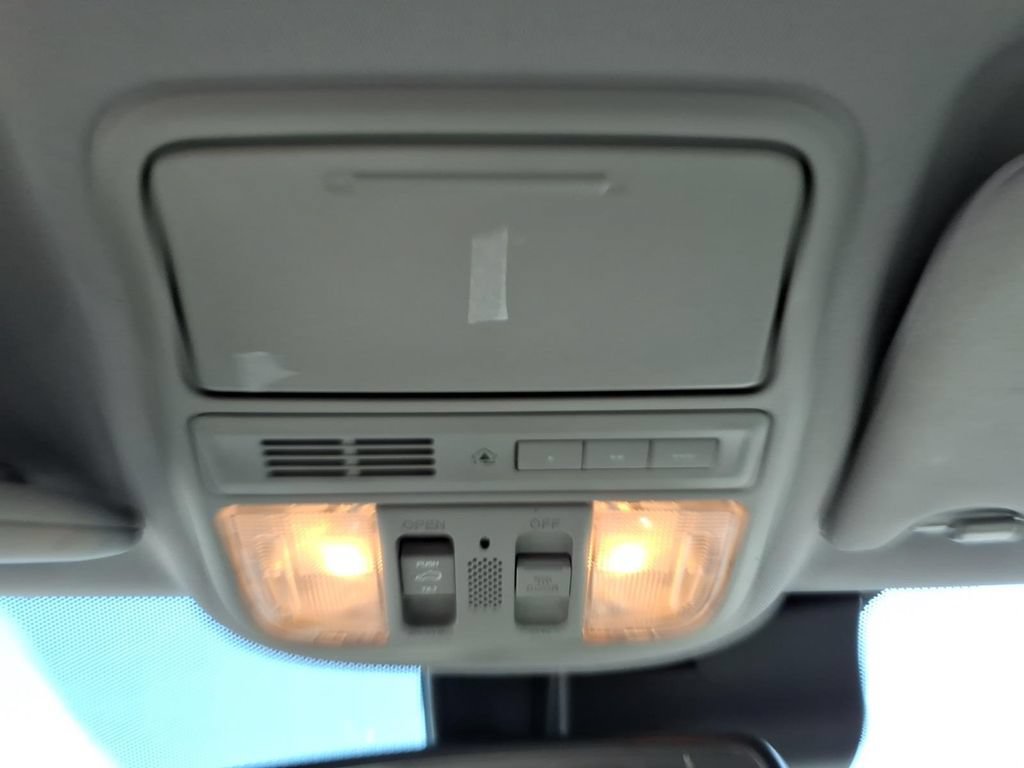 Used 2018 Honda Pilot Touring image 25