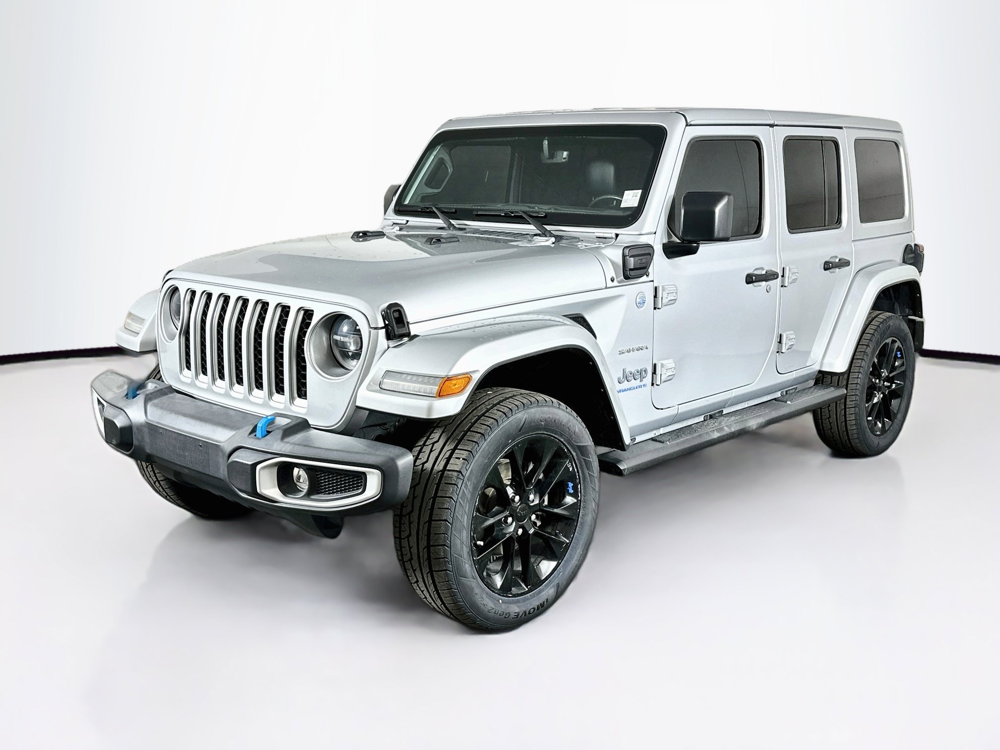 Used 2023 Jeep Wrangler Unlimited Sahara w/ Cold Weather Group AWD/4WD image 3