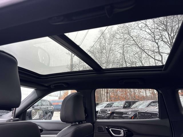 New 2026 Jeep Compass Limited w/ Sun, Sound & Navigation Group image 8