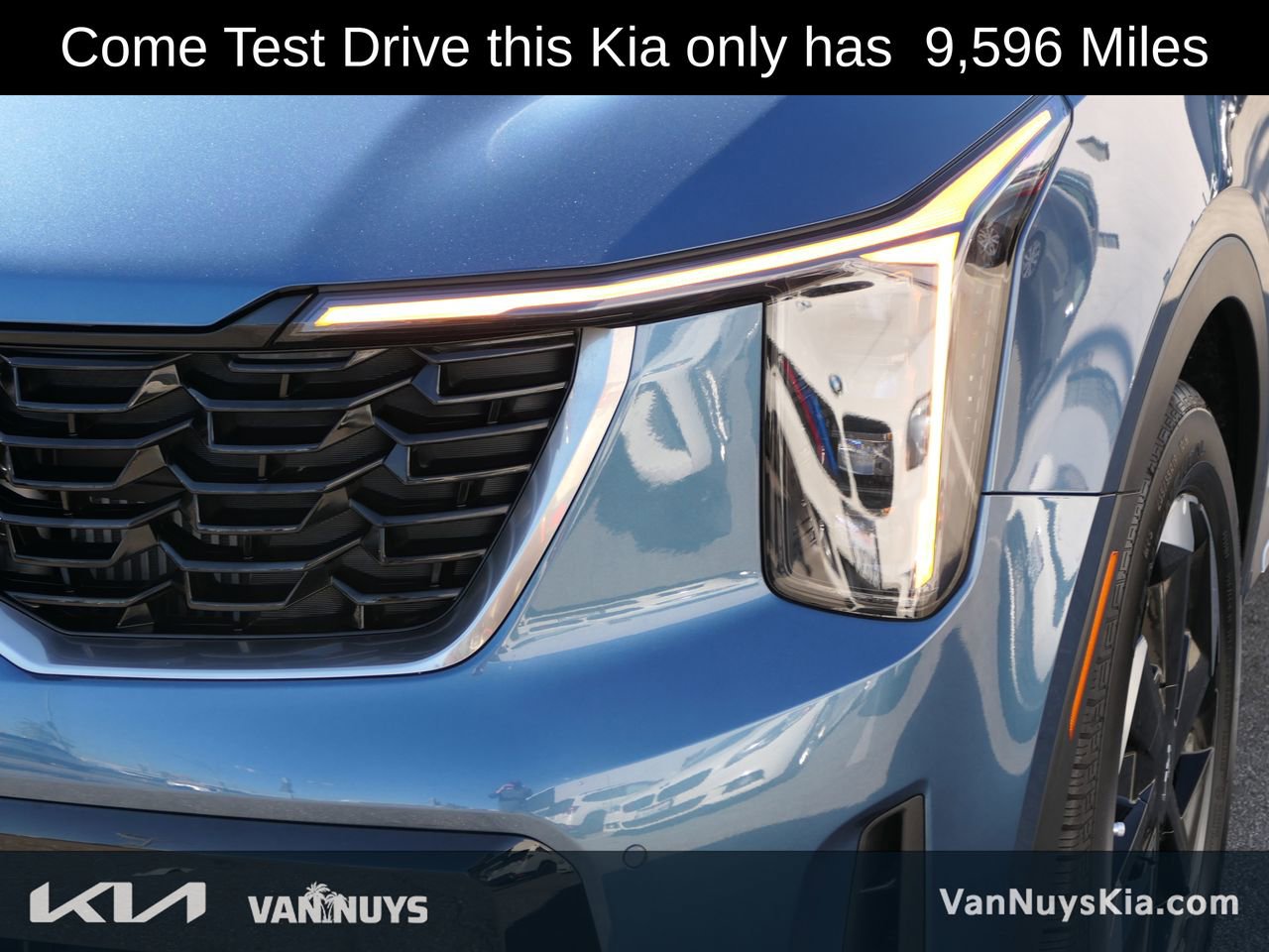 Used 2025 Kia Sorento EX w/ EX Panoramic Sunroof Package image 9