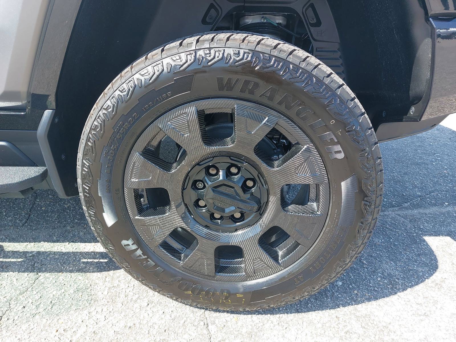 New 2026 GMC Hummer EV 3X w/ Carbon Fiber Edition Package AWD/4WD image 34